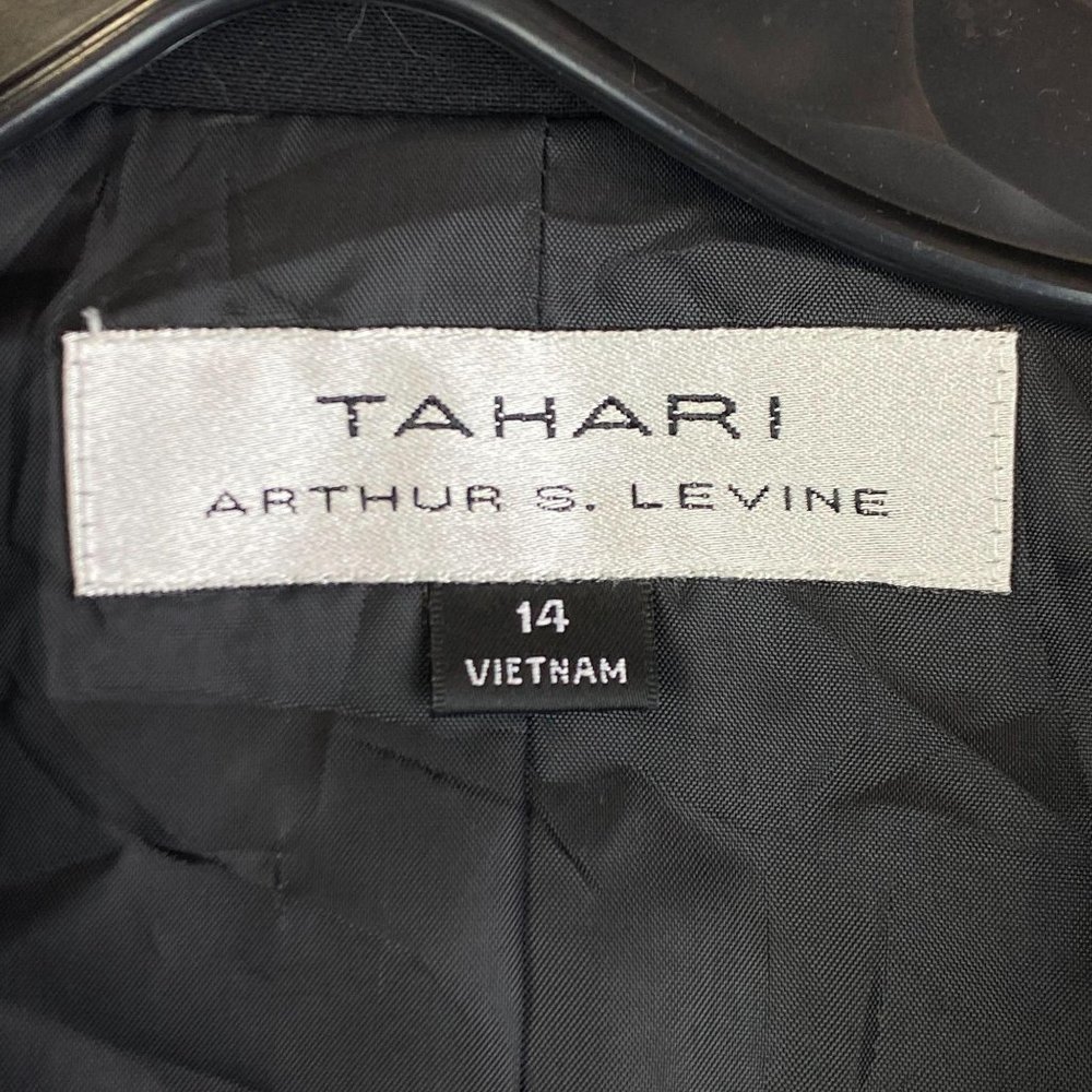 Tahari Basic Black Blazer - image 2